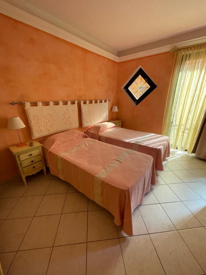 B&B Le Farfalle Palau Exterior photo